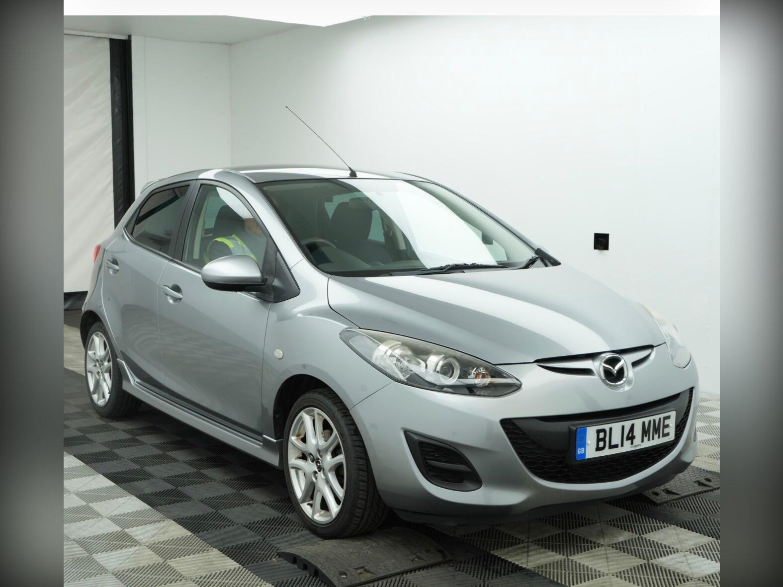 Mazda 2 2014